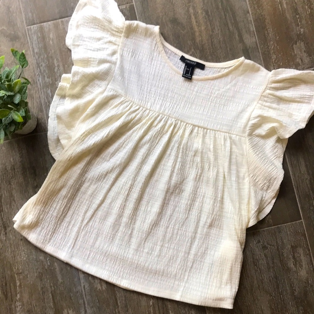 Forever 21 top with flutter short sleeve